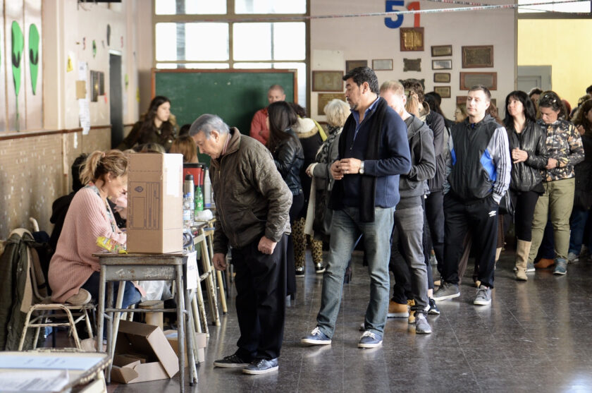 Votó casi 30% del padrón en elecciones de Chubut