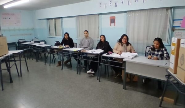 Elecciones en Chubut: primeras mesas abren con normalidad en jornada histórica