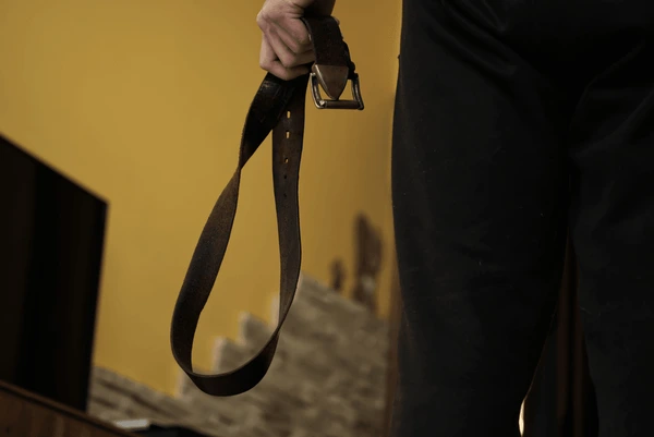 Condenan a padre en Esquel por golpear a su hijo