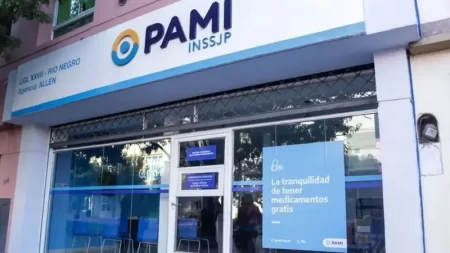 “Las transformaciones estructurales no tendrán efecto inmediato”: El Gobierno analiza postergar la reforma previsional y el PAMI busca sostener prestaciones