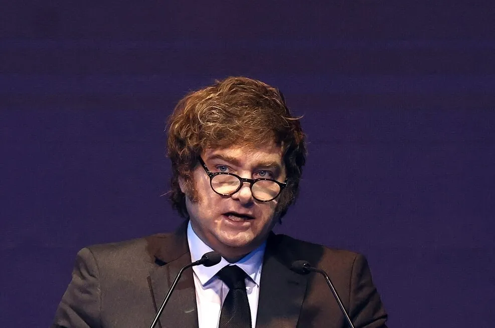 Gobierno crea policía migratoria con facultad de detención