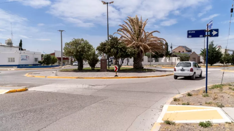 Rawson habilita rotonda restaurada en acceso a Playa Unión