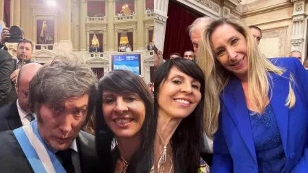 LLA busca asegurar la convalidación del diploma de Villaverde en el Senado