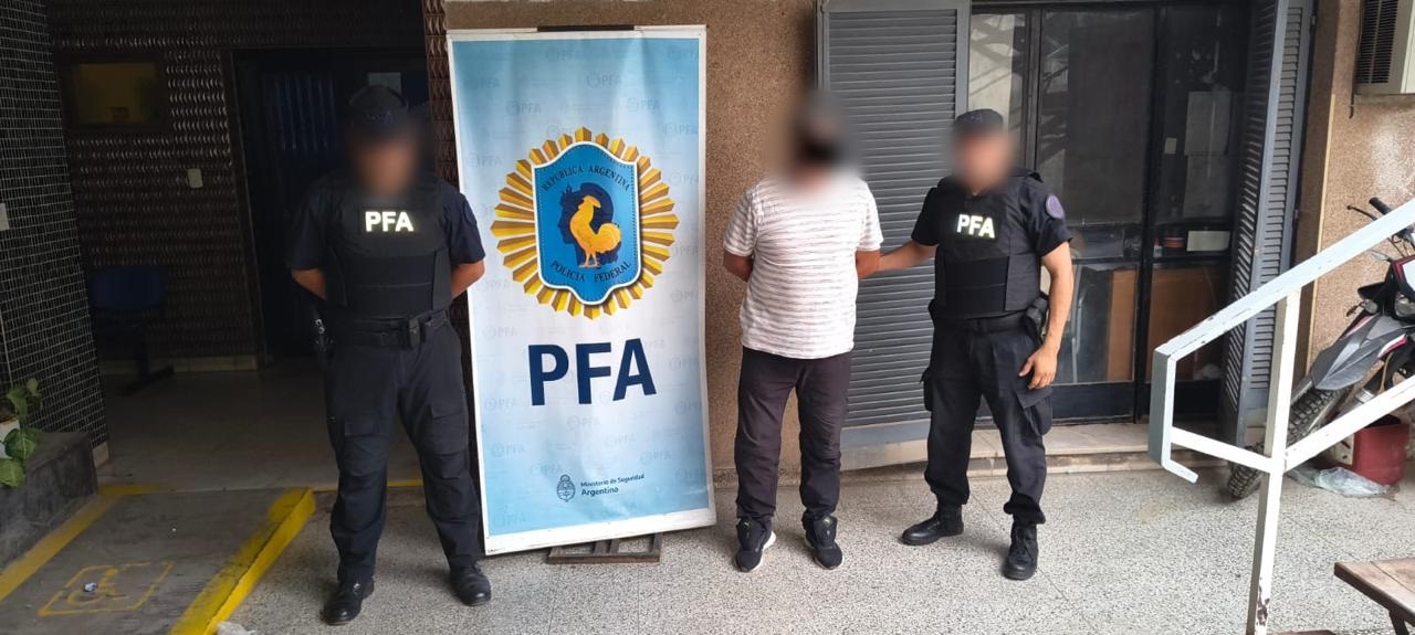 Detienen en Santiago a abuelo acusado de violar a su nieta