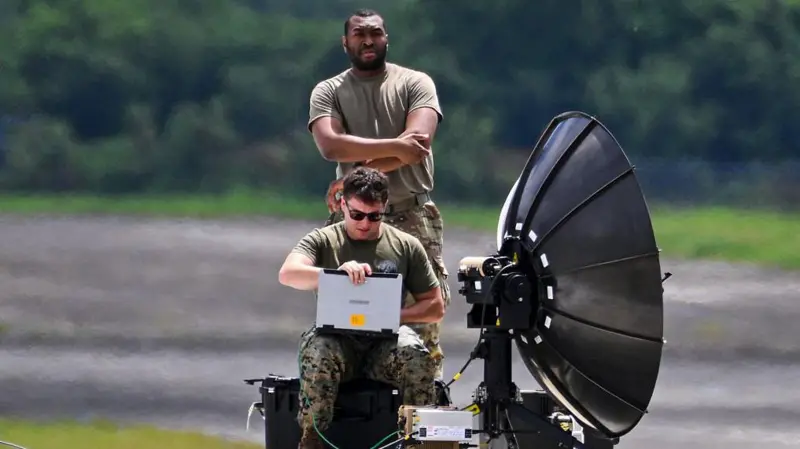 EE.UU. despliega fuerza naval récord cerca de Venezuela