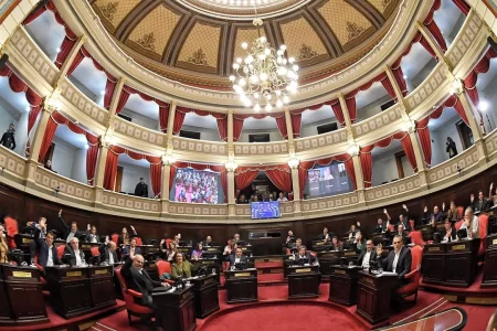 «Un legislador tucumano cuesta 6 veces más que uno jujeño»: Las provincias destinaron este año 1,42 billones para el funcionamiento de sus Legislaturas