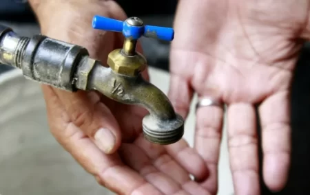 Cortes de agua en Comodoro: cómo será el cronograma de verano 2025-2026