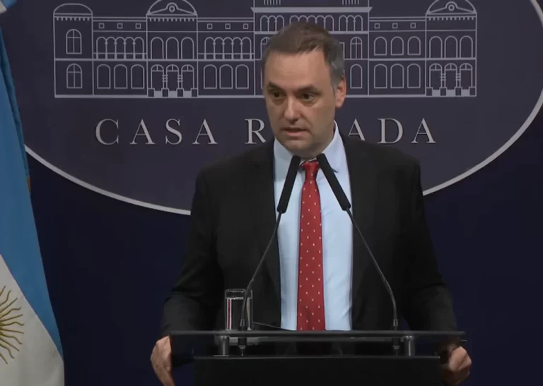 “No decir cosas que no son”: Gobierno asegura que la reforma laboral no tocará la Ley de Empleo Público