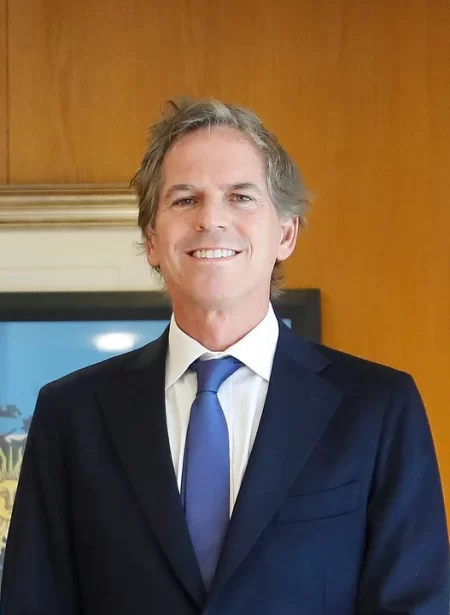 Oxenford asegura que acuerdo con EE. UU. coloca a Argentina en “el camino correcto”