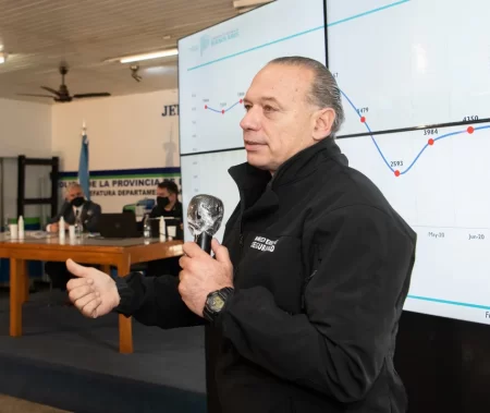 Berni defendió a Presti y pidió coherencia al PJ: “¿Creen que el uniforme de Perón era de cartero?”