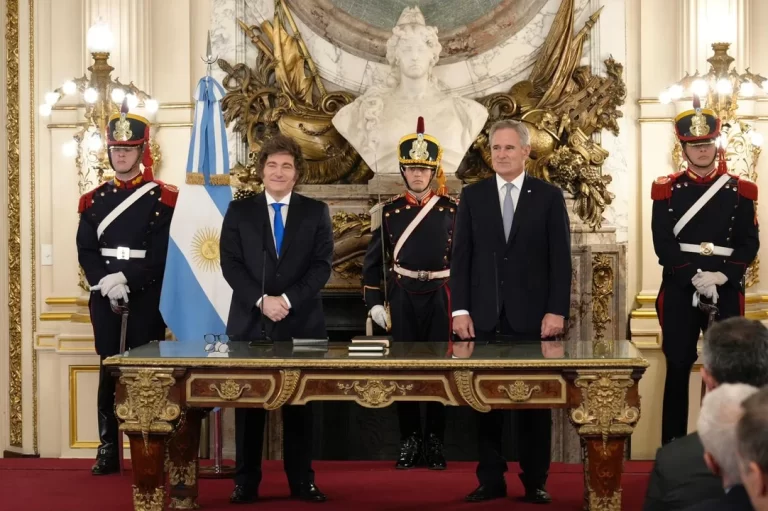 Guerra al «Bienvenid@s»: la orden urgente del canciller Quirno a una embajada