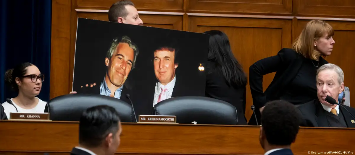 Nuevos mensajes de Epstein revelarían más vínculos con Trump