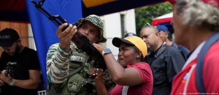 Venezuela: matrícula militar sube 53% por «amenaza» EEUU