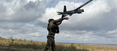 Ucrania ataca refinería rusa a 1500 km de frontera