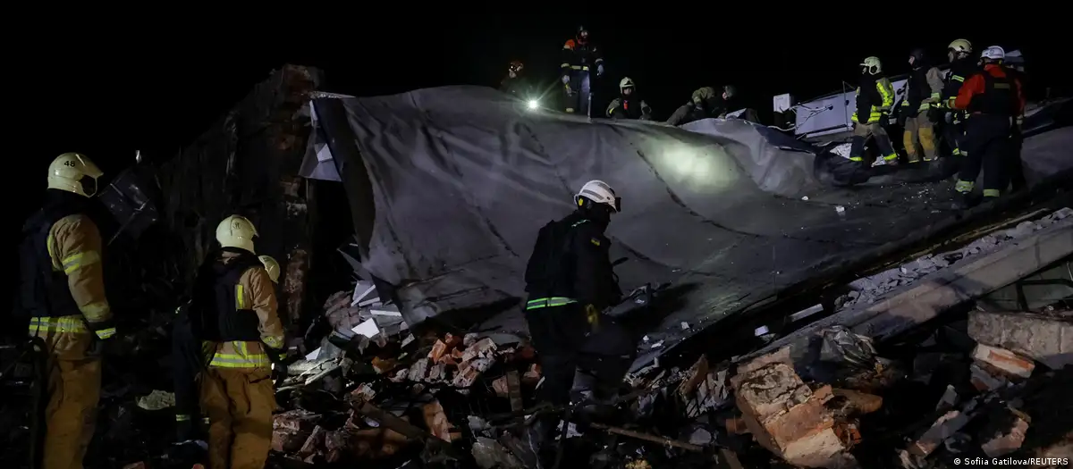 Rusia lanza ataque masivo con 450 drones contra Ucrania