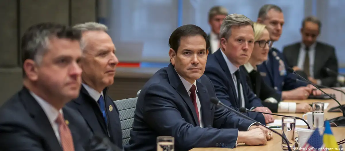 EEUU y Ucrania avanzan en diálogo de paz en medio de ataques rusos