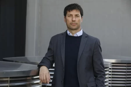 Economista advierte: Sin reformas profundas, Argentina puede perder su oportunidad