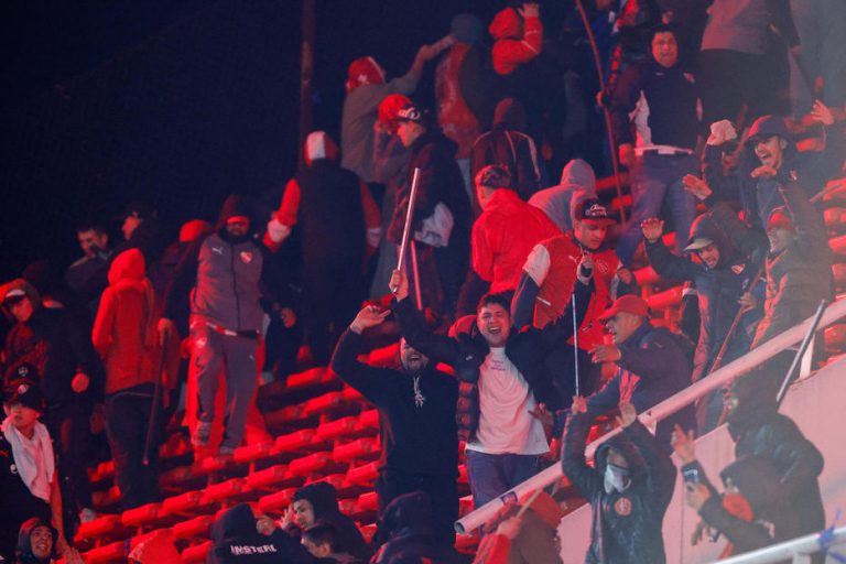 Argentina: más de 200 barras de Independiente detenidos previo al partido ante Central