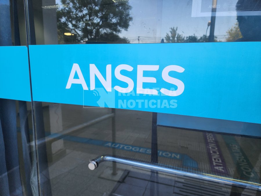 ANSES inicia el pago de jubilaciones mínimas con bono de $70.000