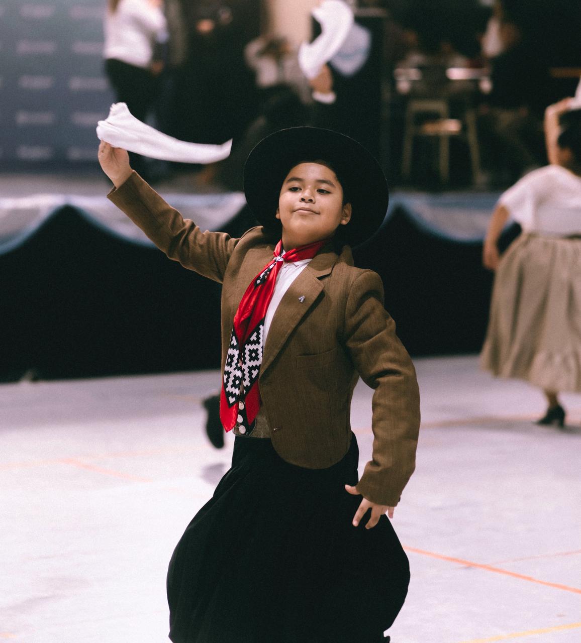 Gran celebración por el Día de la Tradición en Puerto Madryn con música y danzas típicas