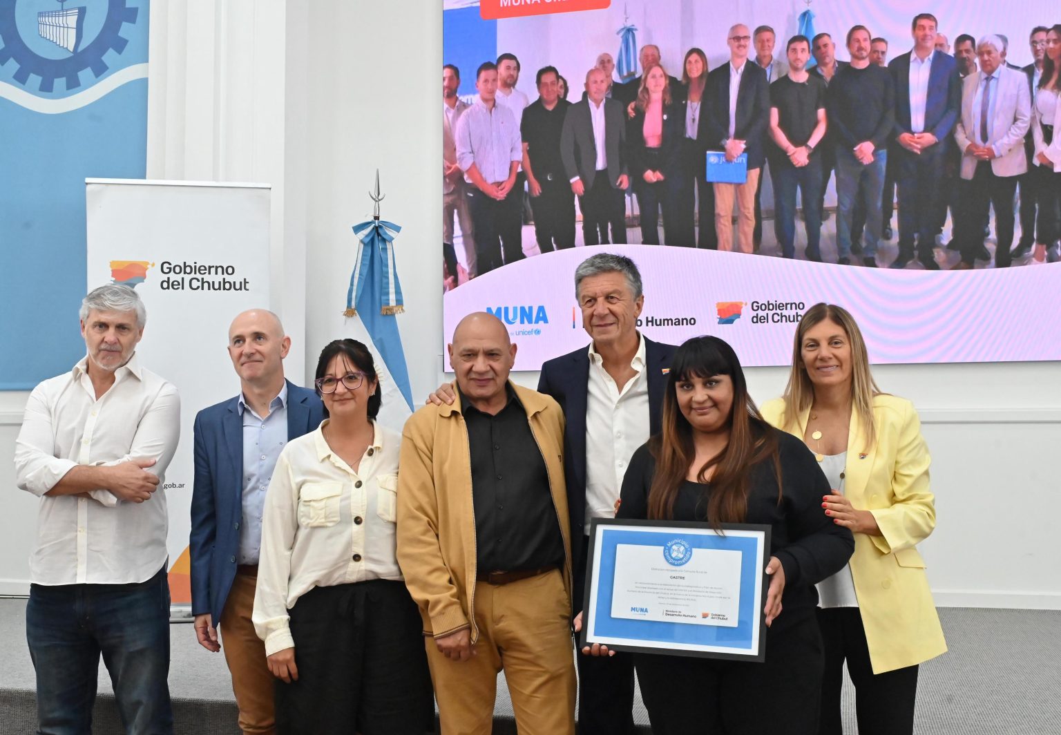 El Gobierno de Chubut y UNICEF reconocieron a 23 municipios y comunas por políticas de protección de la niñez