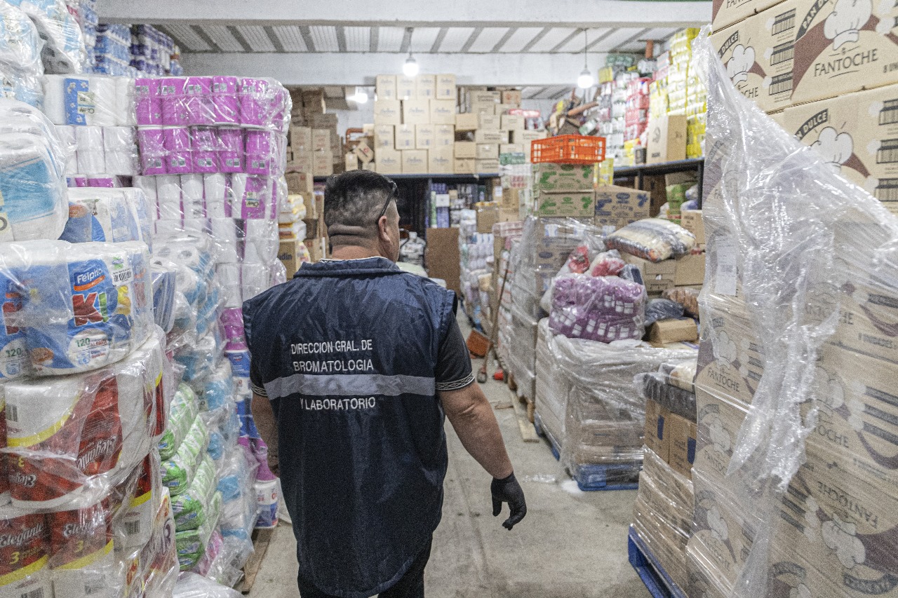 Comodoro Rivadavia avanzó con inspecciones bromatológicas en supermercados
