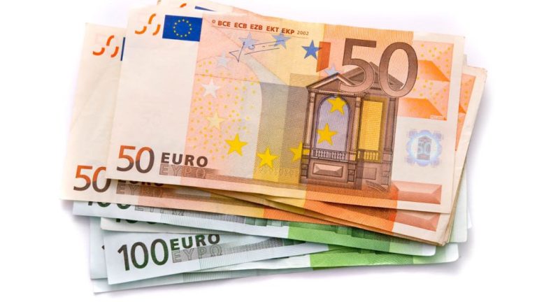 Euro y Euro Blue: cómo abrieron las cotizaciones este viernes