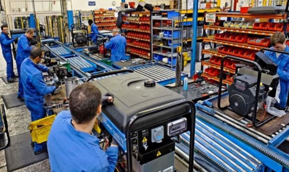 El IPI de FIEL registró una caída del 5,3% en octubre y estancó la industria argentina en 2025