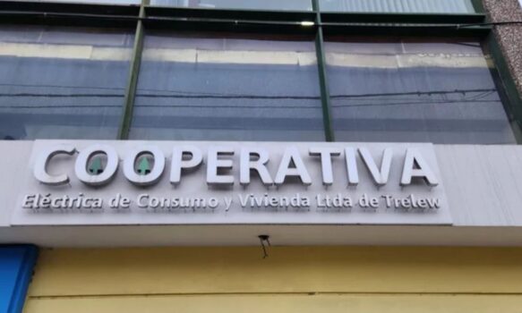 Intervención de cooperativa eléctrica busca negociar con Luz y Fuerza