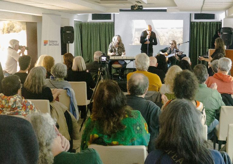 Artistas internacionales de gran renombre presentaron su disco “Alma Mate” en la Casa del Chubut antes de iniciar su gira patagónica por varias ciudades