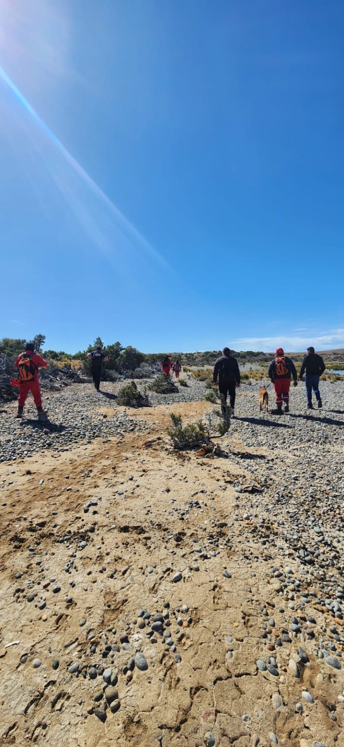 El Gobierno del Chubut continúa la intensa búsqueda de Pedro Kreder y Juana Morales en Puerto Visser, con rastrillajes terrestres y drones