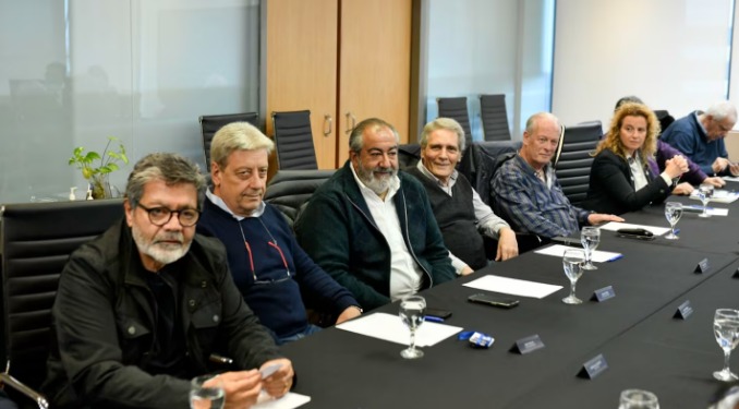 La CGT debatirá la reforma laboral con el Gobierno, pero advierte que habrá movilizaciones si no hay diálogo