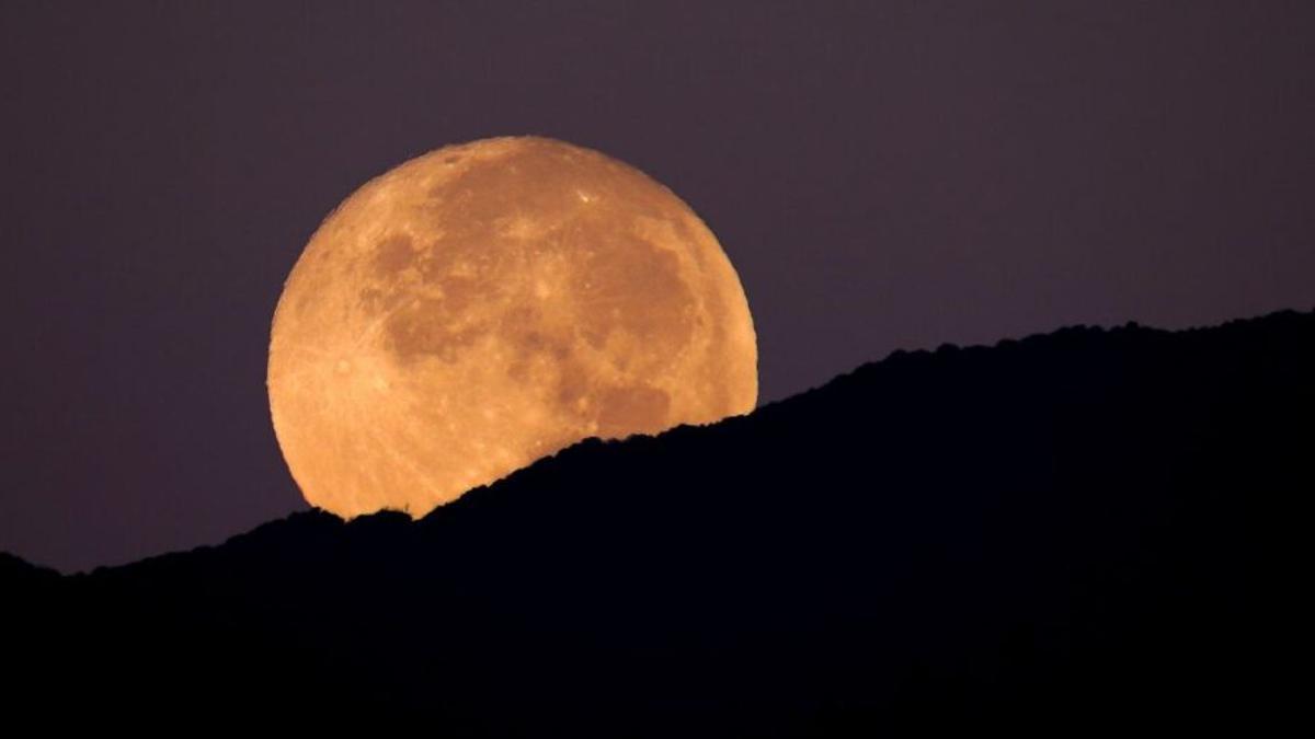 La Superluna más brillante del año iluminará el cielo este miércoles