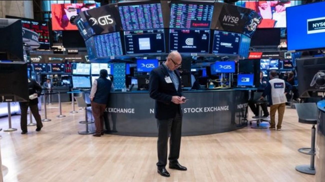 Mercados en alza: acciones argentinas suben y el dólar se recalienta