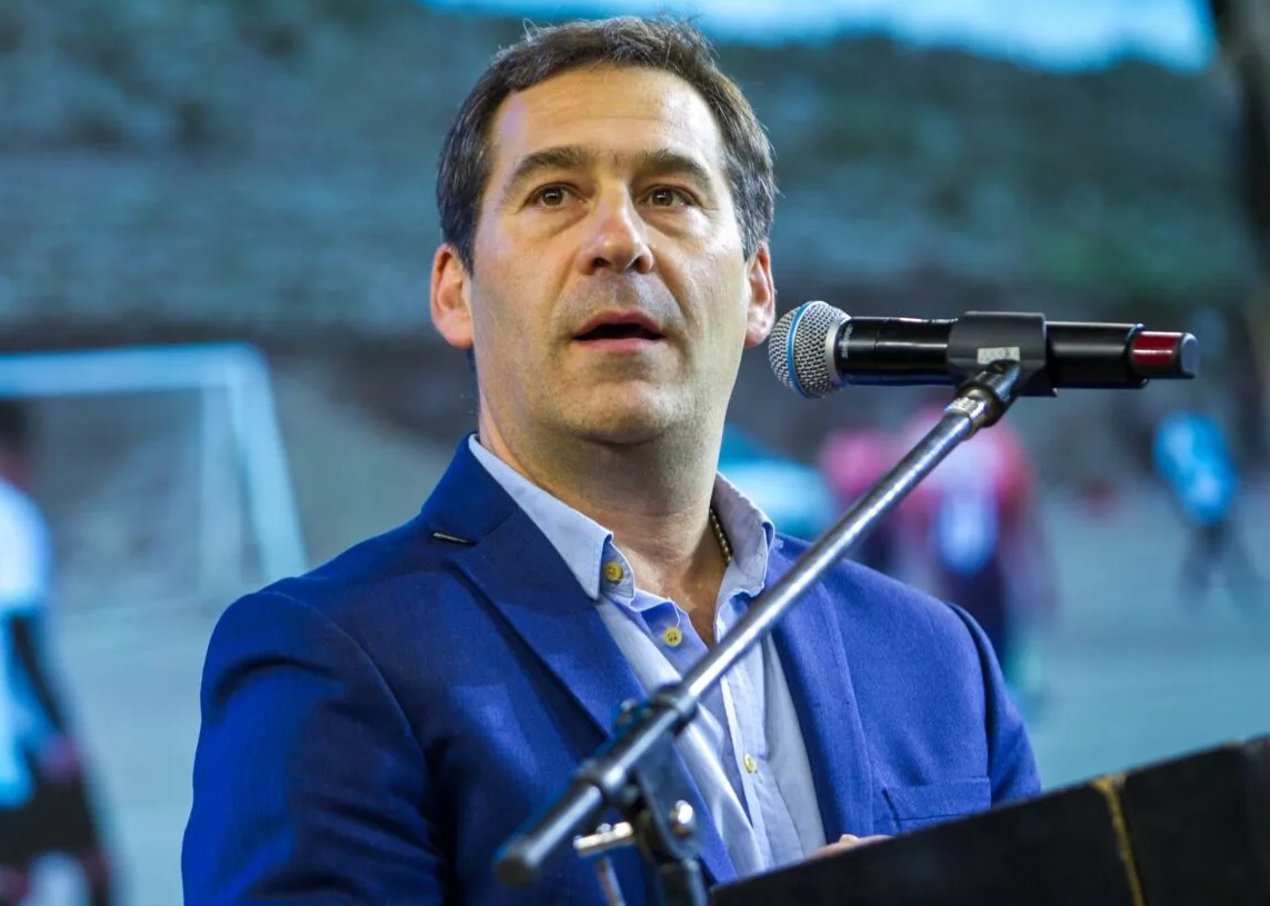 YPF bajo la mira: Luque respaldó a Petroleros y afirmó que “no podemos ser cómplices de decisiones que afectan a los trabajadores”