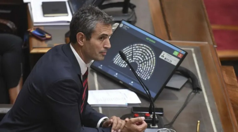 Resolución de la Cámara: legisladores deberán restituir bienes y oficinas antes del 9 de diciembre