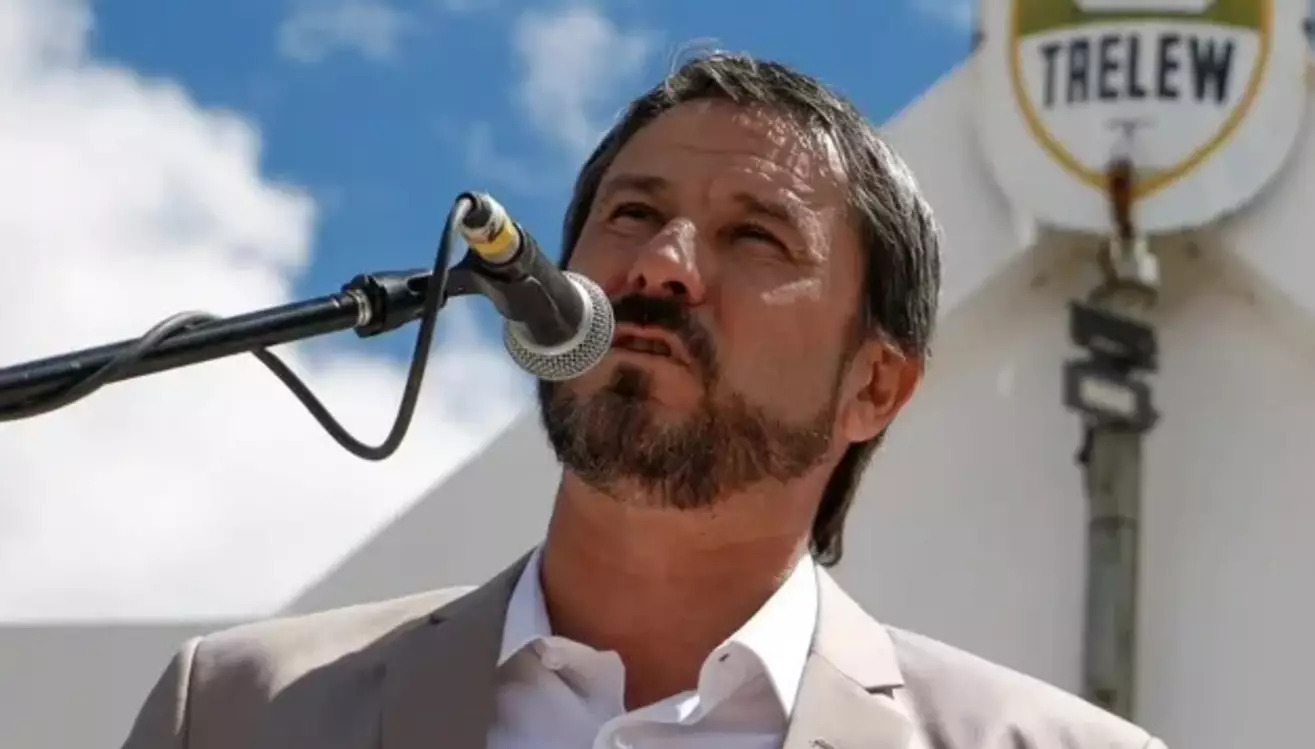 Merino: “Reducir cargos políticos en Trelew generará un impacto económico positivo”