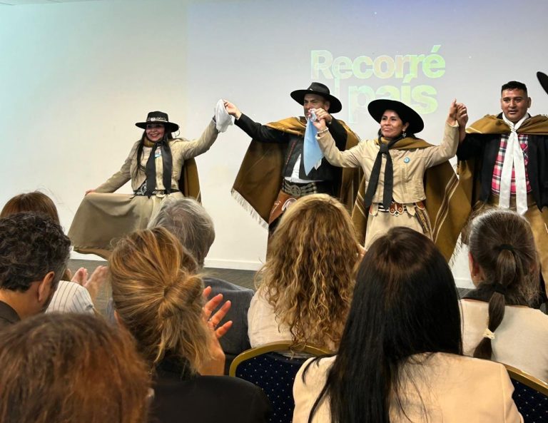 La Casa del Chubut se suma a La Noche de las Casas de Provincias con eje paleontológico