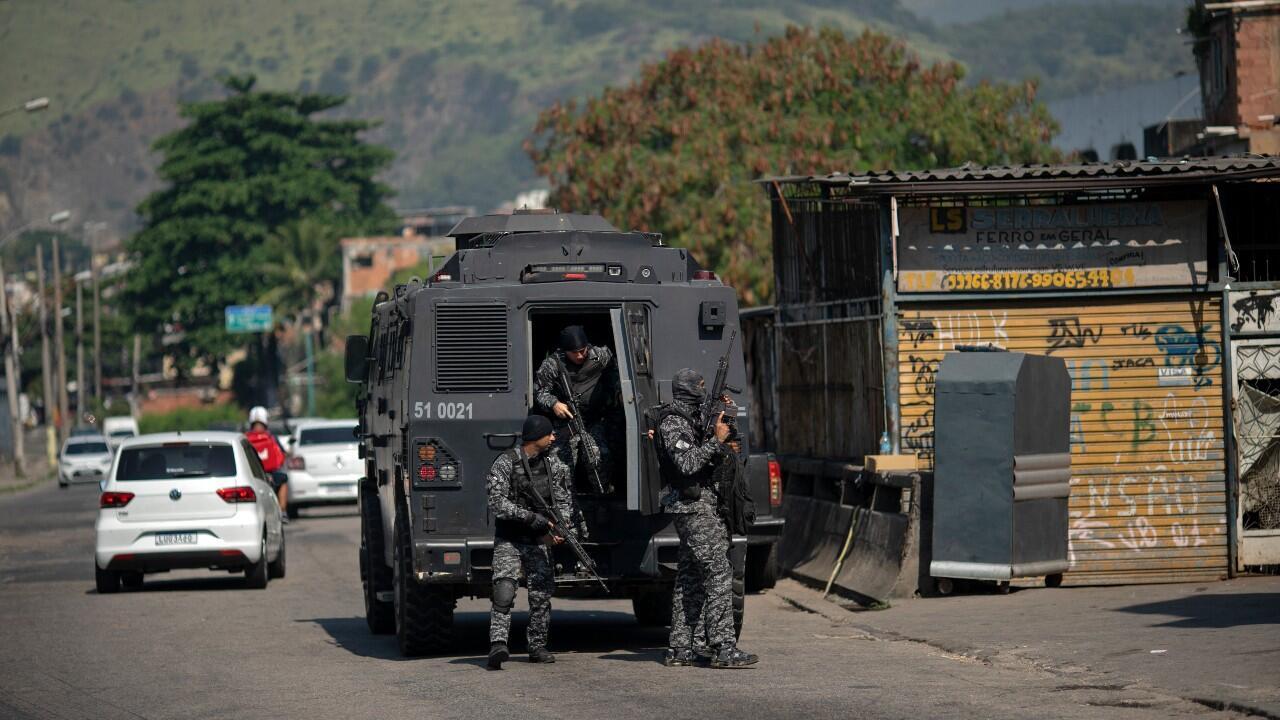 Violento operativo narco en Río: tres muertos y un niño herido