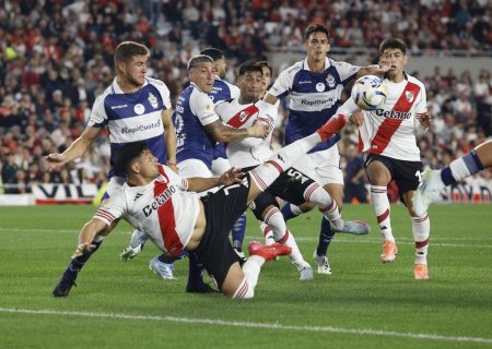 River sufrió otra derrota en el Monumental y los hinchas estallaron de bronca ante Gimnasia de La Plata