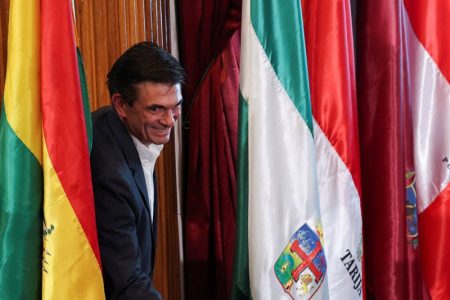Rodrigo Paz asumió la presidencia y anuncia giro económico en Bolivia