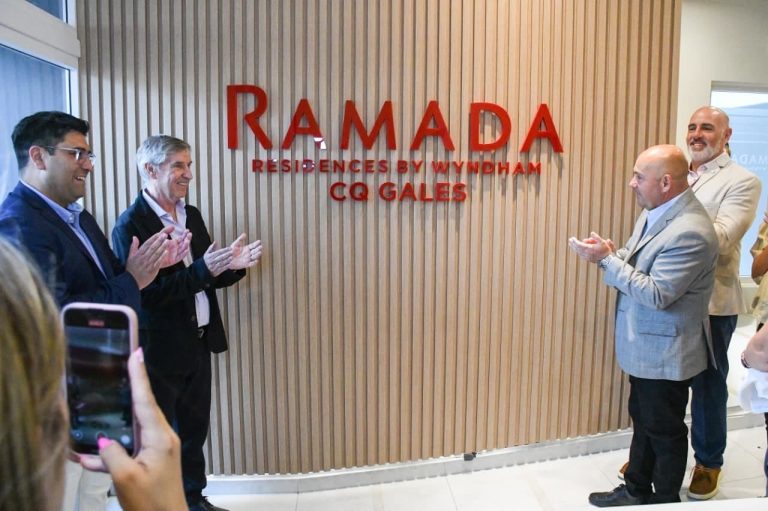 Nueva apertura hotelera en Madryn: Sastre inauguró el moderno Ramada Residence