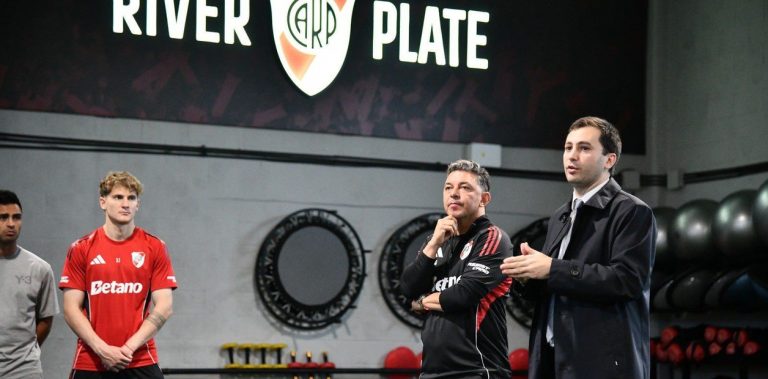 Di Carlo visitó a Gallardo y pidió unidad antes del Superclásico