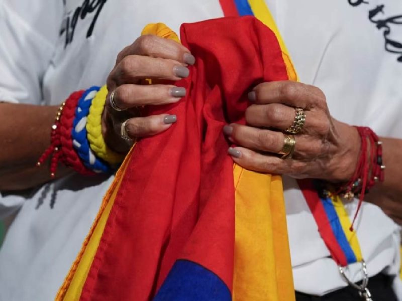 Miles de venezolanos quedan expuestos a deportación en EE.UU.