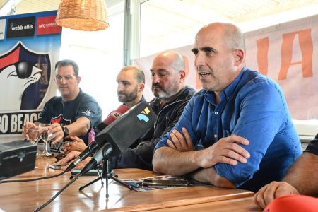 Lobo Beach 2025: 500 niños rugbiers se reúnen en la playa de Madryn