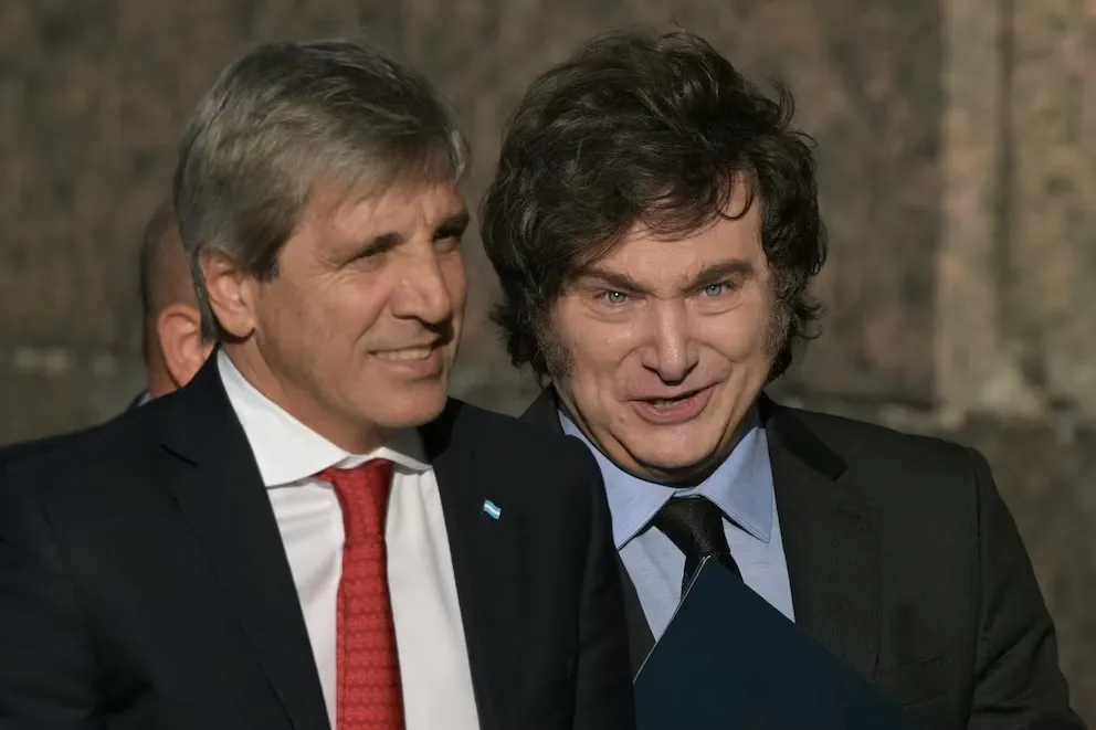 “Son mentiras y operaciones de delincuentes”: Milei desmiente rumores sobre eliminación del monotributo