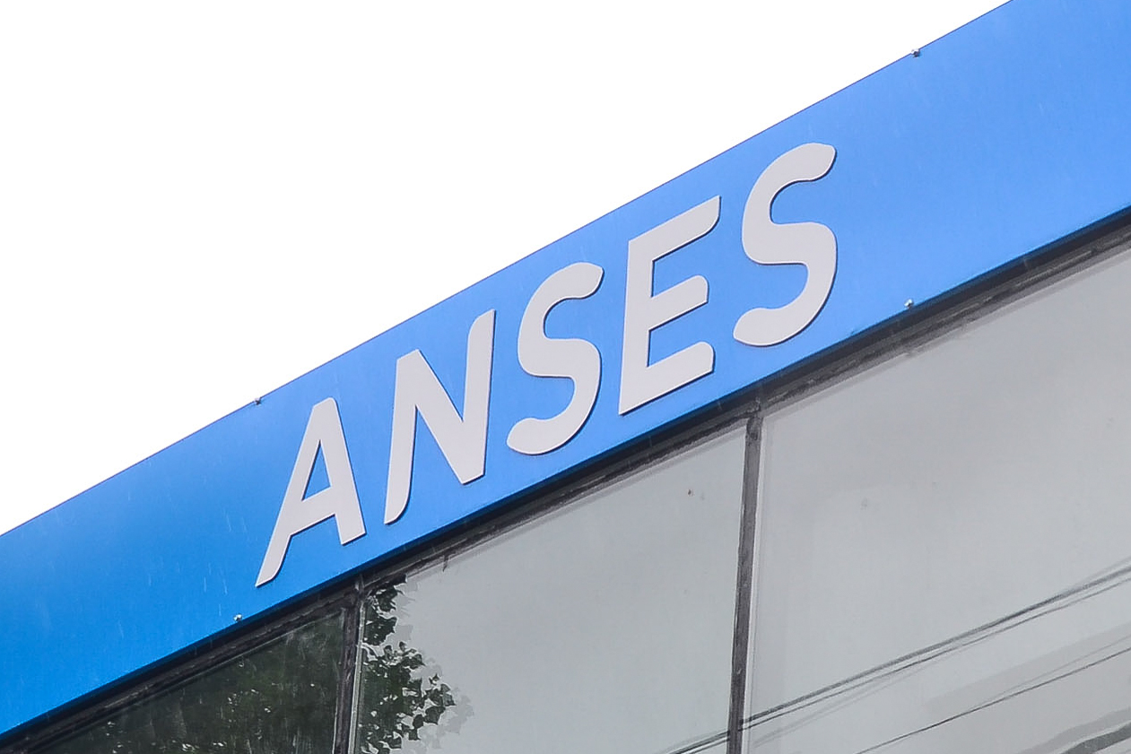 ANSES noviembre 2025: calendario y montos de pagos con aumentos y bonos
