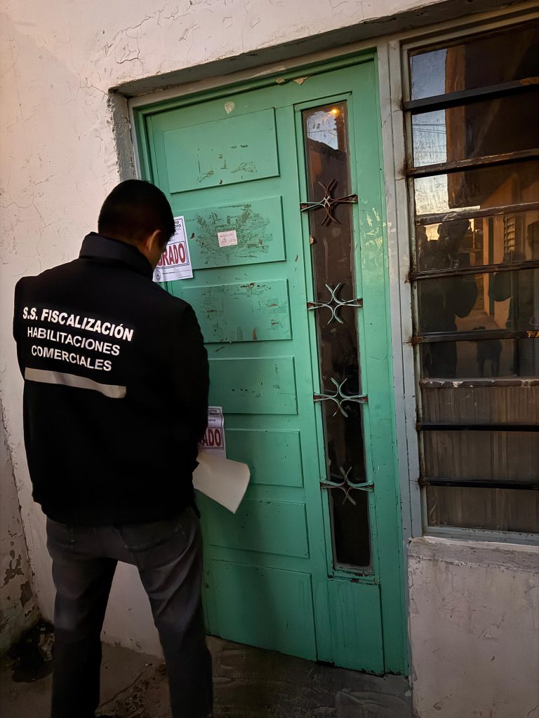 Comodoro Rivadavia clausuró una fiesta clandestina con presencia de menores