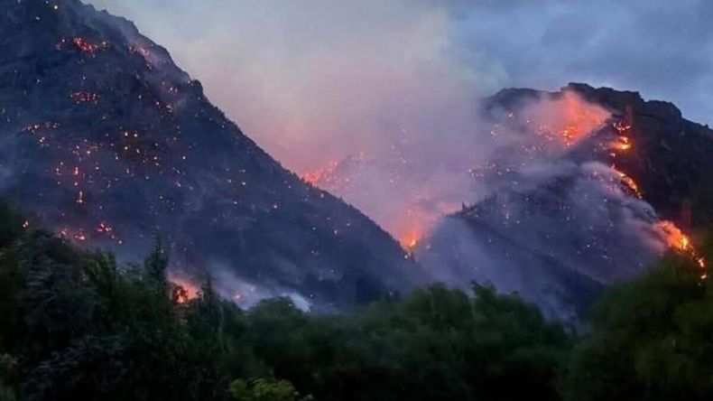 Una mujer confesó haber originado el incendio en Epuyén que consumió más de 100 hectáreas
