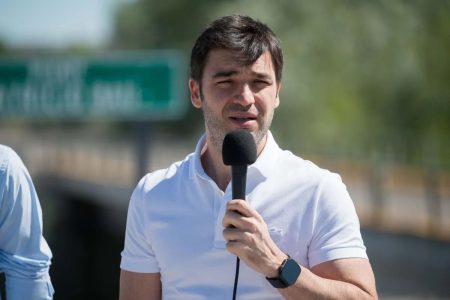 “Nadie está por encima de la ley”: Ignacio «Nacho» Torres promulgó la enmienda constitucional y fueron eliminados los fueros en Chubut